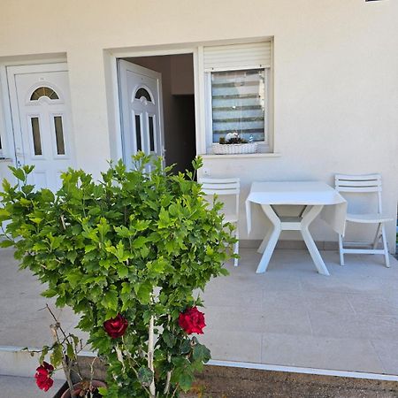 Apartmani Butigan-Tiha Luka Neum Exterior photo